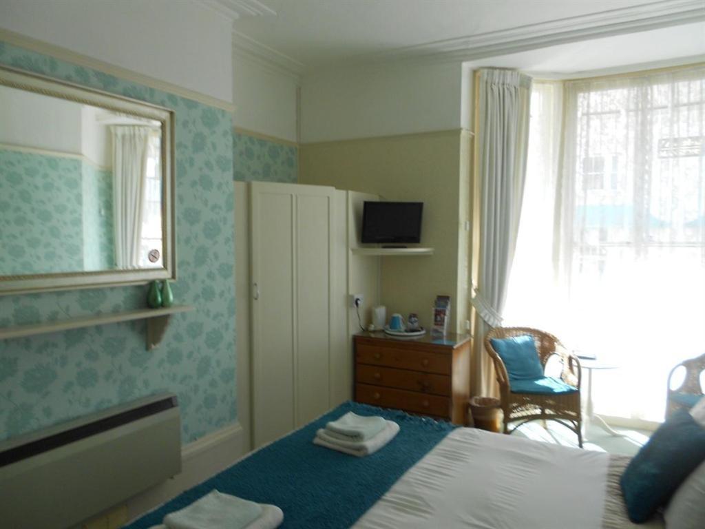 ครอมเวลล์ เฮาส์ Hotel อีสต์บอร์น ภายนอก รูปภาพ