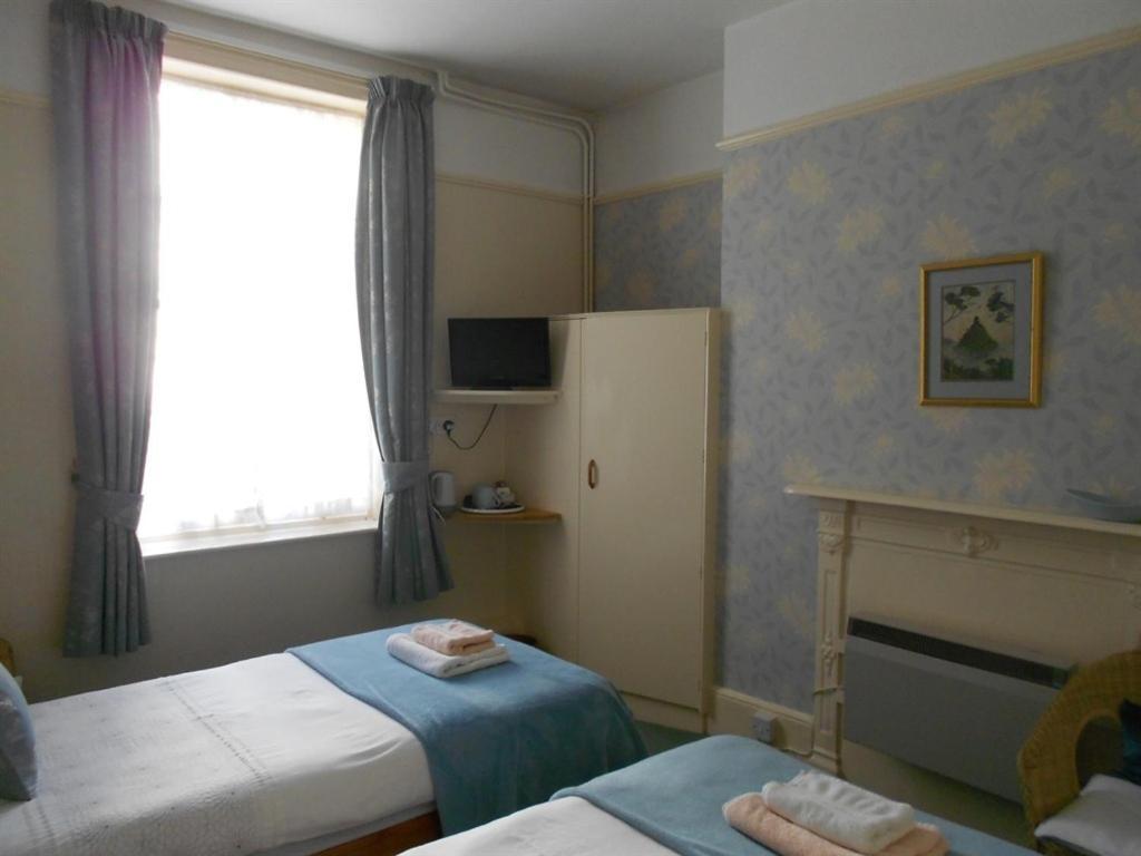 ครอมเวลล์ เฮาส์ Hotel อีสต์บอร์น ภายนอก รูปภาพ